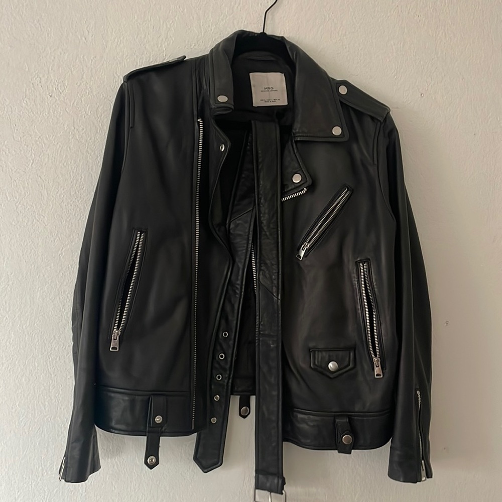 MANGO LEATHER JACKET IN L